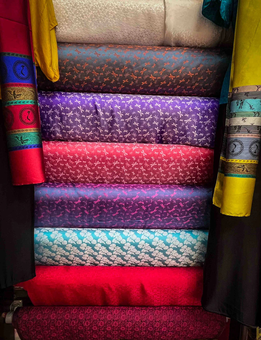 The Key to Cozy Choosing the Right Fabrics for Home Textiles