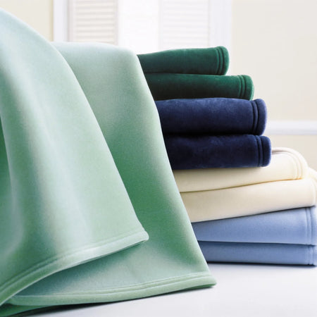 Blankets & Comforters