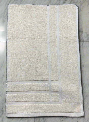 GOI Collection Bath Mat in Bone Color GIBN2234925